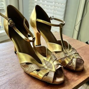 Gold, suede sole, ballroom shoes, size 8.5, Very Fine
